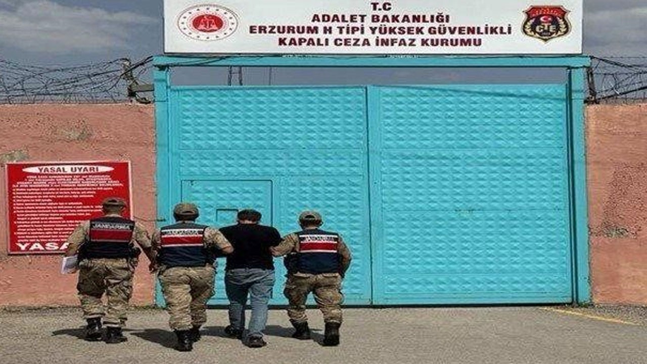 FETÖ/PYD üyesi hain samanlıkta yakalandı