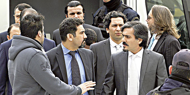 Fetösavar, hainlere göz açtırmıyor