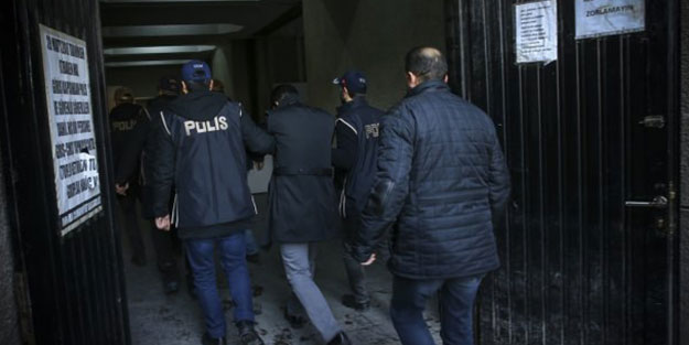 FETÖ'ye büyük darbe! 19 ilde operasyon