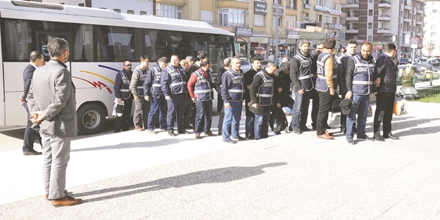 FETÖ’ye büyük gözaltı