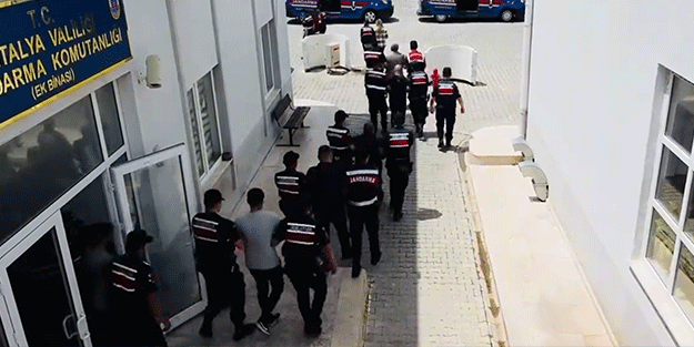 FETÖ'ye "Transfer Operasyonu"! Örgütün finans kaynağına şok darbe