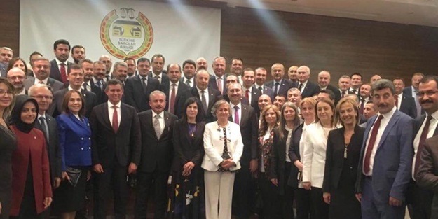 Feyzioğlu’nun davetine AK Parti tam kadro katıldı