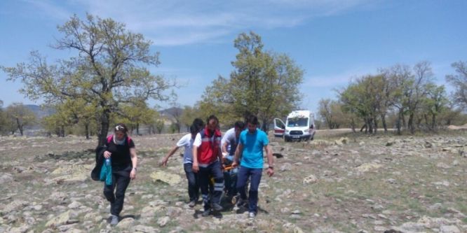 Hava ambulansı uçurumdan düşen genç kız için havalandı