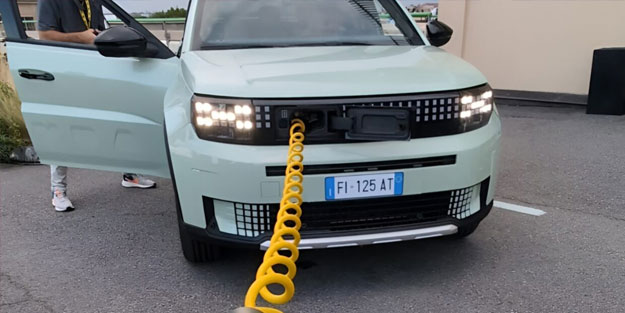 Fiat, elektrikli araçlarda kablo sorununu çözdü