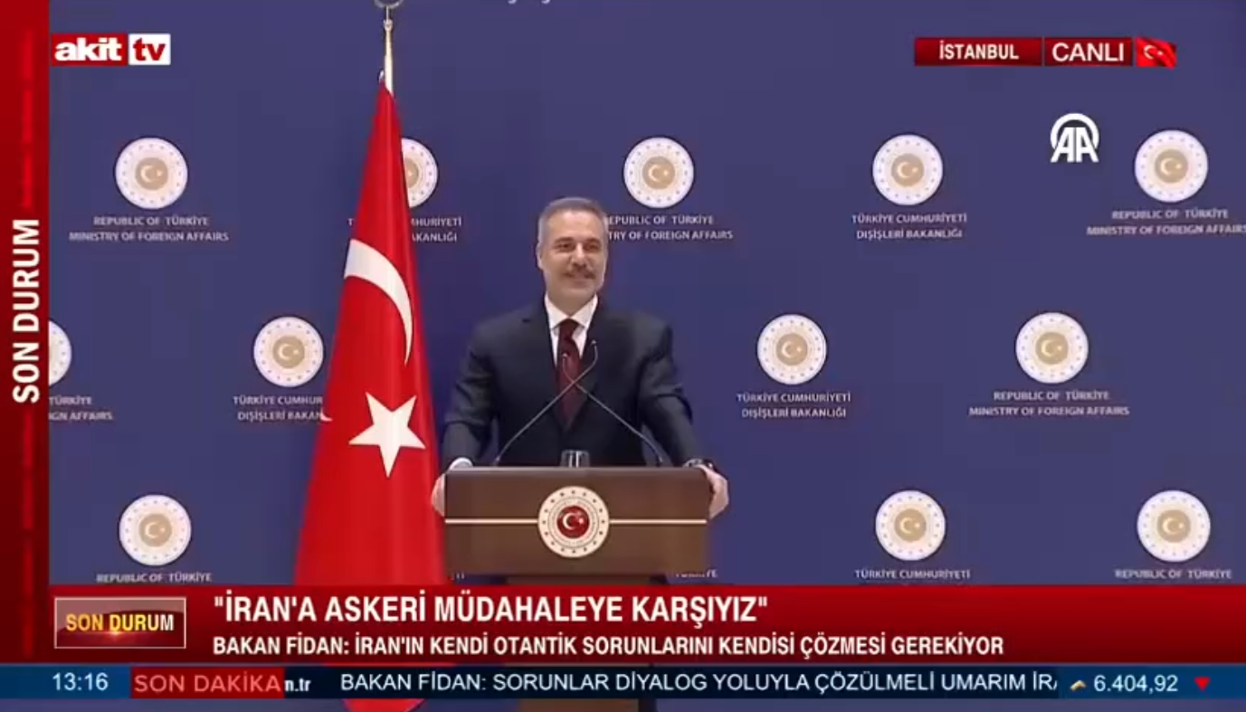 Fidan’dan Yunan’a tarihi ayar! "Yunanistan Başbakanı dışında neden başkası bu pozu vermiyor?