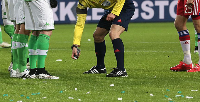 FIFA'ya 100 milyon dolarlık 'sprey' davası