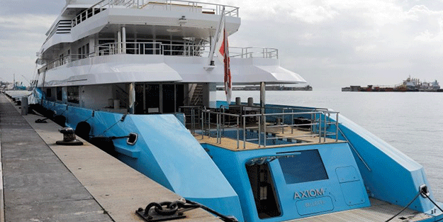 Fiji, Rus oligarkın 325 milyon dolarlık süper lüks yatını alıkoydu