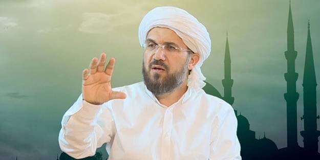 Fıkıh Doktoru İhsan Şenocak Hoca Kabil Havalimanı'ndan kaçmak isteyenlerin görüntülerini değerlendirdi!
