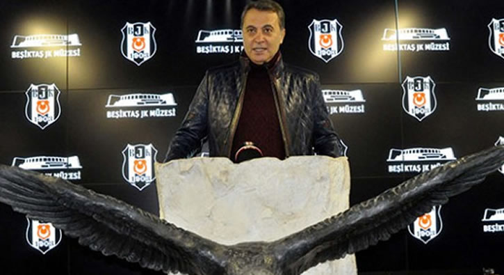 Fikret Orman Beşiktaş Müzesi'ni divan üyelerine tanıttı