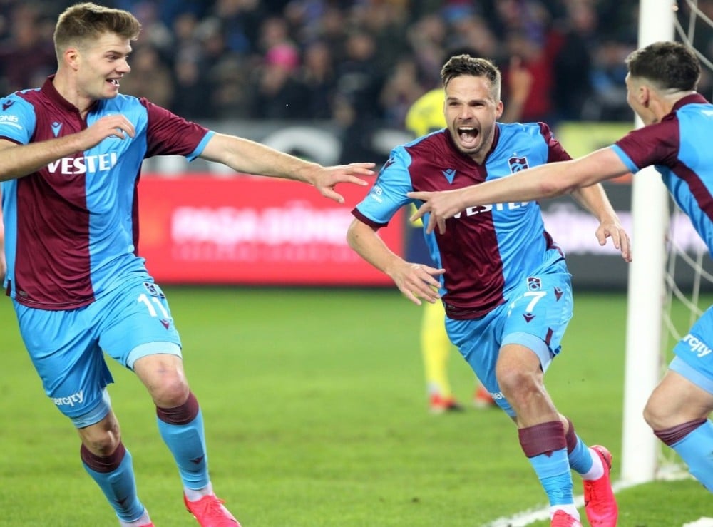 Filip Novak, Fenerbahçe’yi boş geçmiyor 