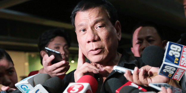 Filipinler liderinden Obama'ya ağır küfür