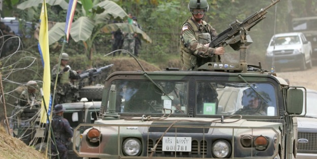 Filipinler'de Ebu Seyyaf'a operasyon