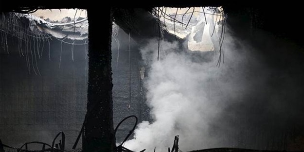 Filipinler'de yangın dehşeti: 72 ölü