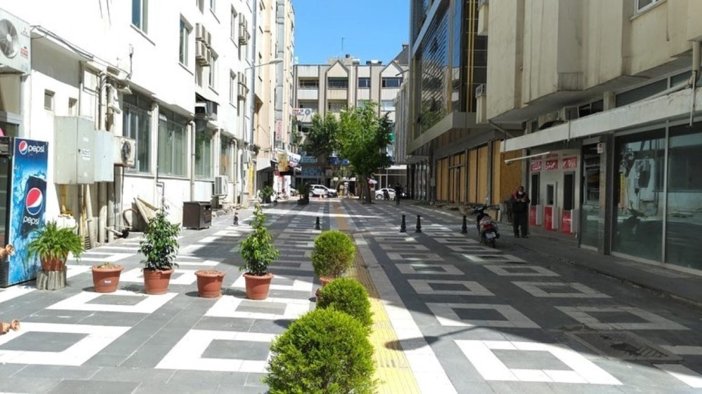 Filistin Caddesinde düzenlemeler yapılıyor 