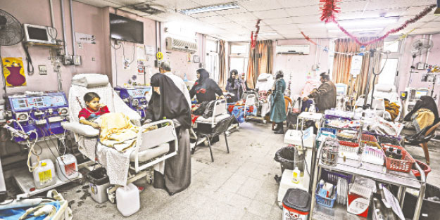 Filistin hastanelerindeki çocuklar ölüyor