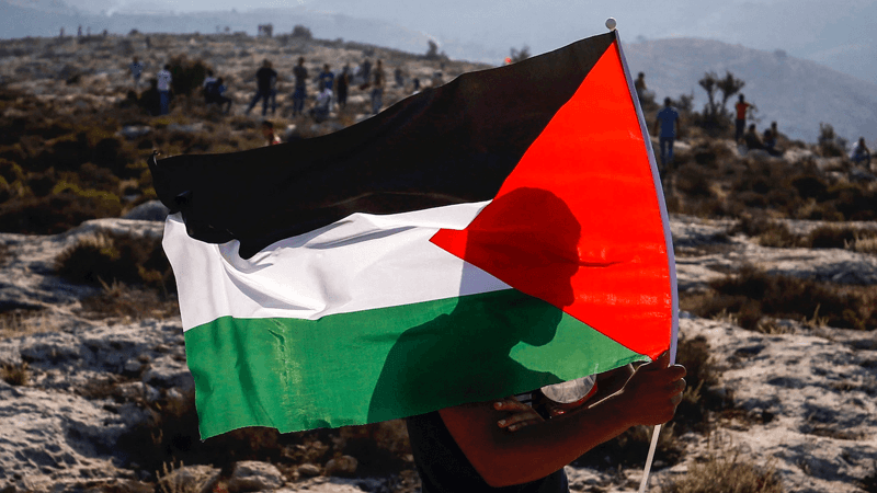 Filistin sırtından bıçaklanıyor