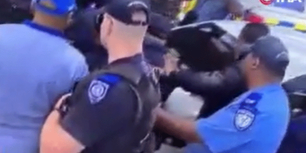 Filistin ve İsrail taraftarı gruplar karşı karşıya geldi! Polis Filistin yanlısı gruba müdahale etti