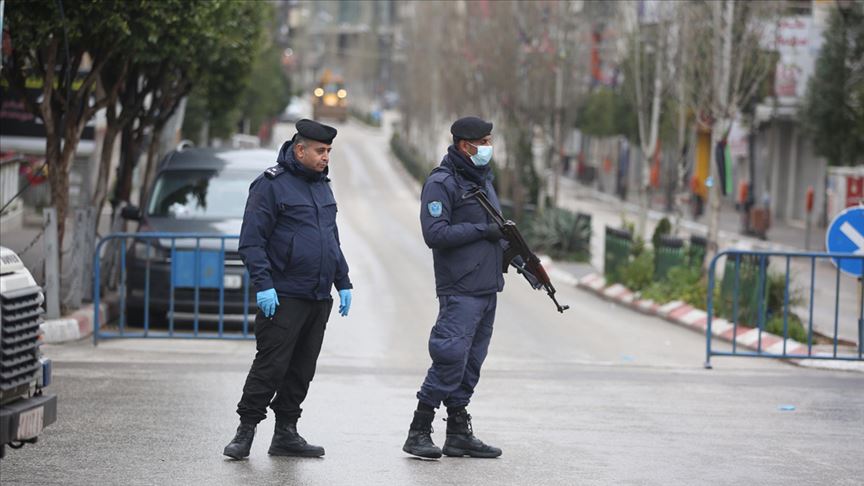 Filistin'de koronavirüsten nedeniyle ilan edilen OHAL uygulaması