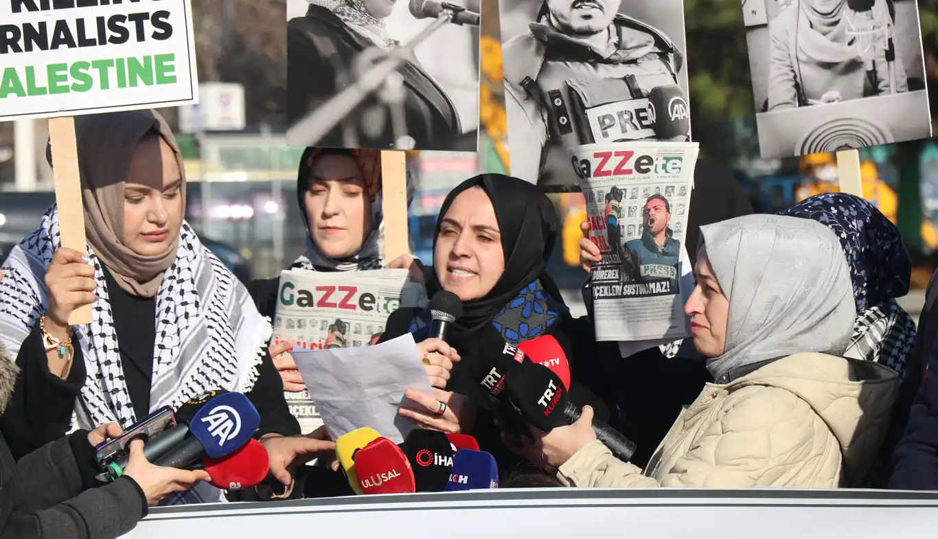 Filistin'de öldürülen gazeteciler anısına "Gazzete" çıkarıldı