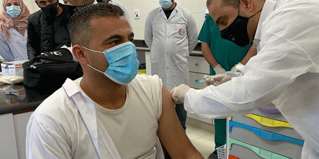 Filistin'de son 24 saatte 2 bin 400'den fazla kişi koronavirüse yakalandı