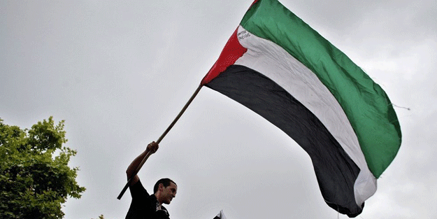 Filistin'den Trump ve Clinton'a sert tepki!