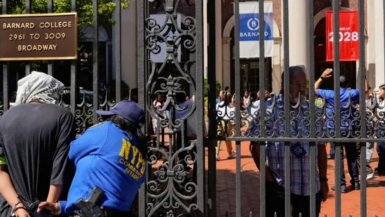 Filistin'i destekleyen öğrenciler okuldan atıldı!