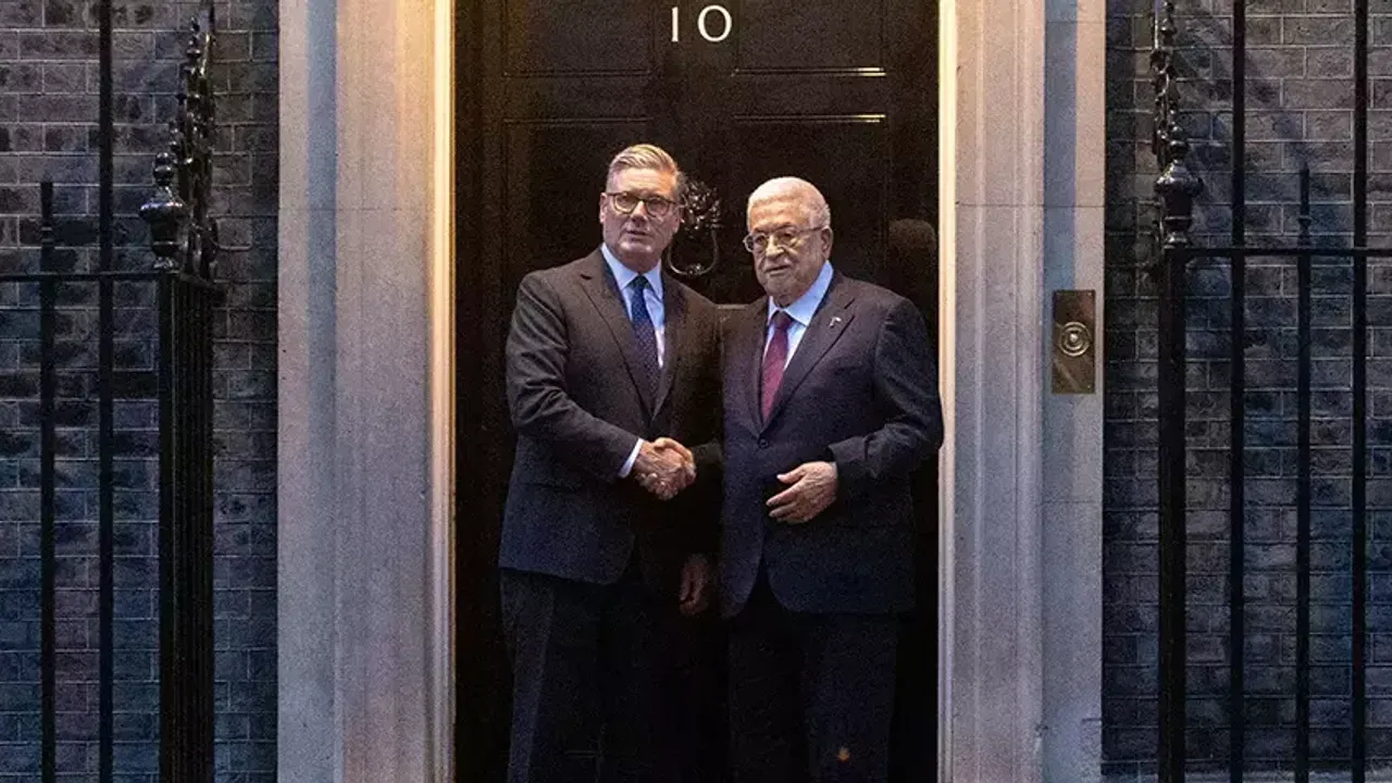 Filistin'i tanımanın ödülünü neden halk değil Hain Abbas alıyor?