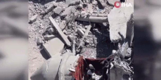 Filistinli aile cami enkazına sığındı!