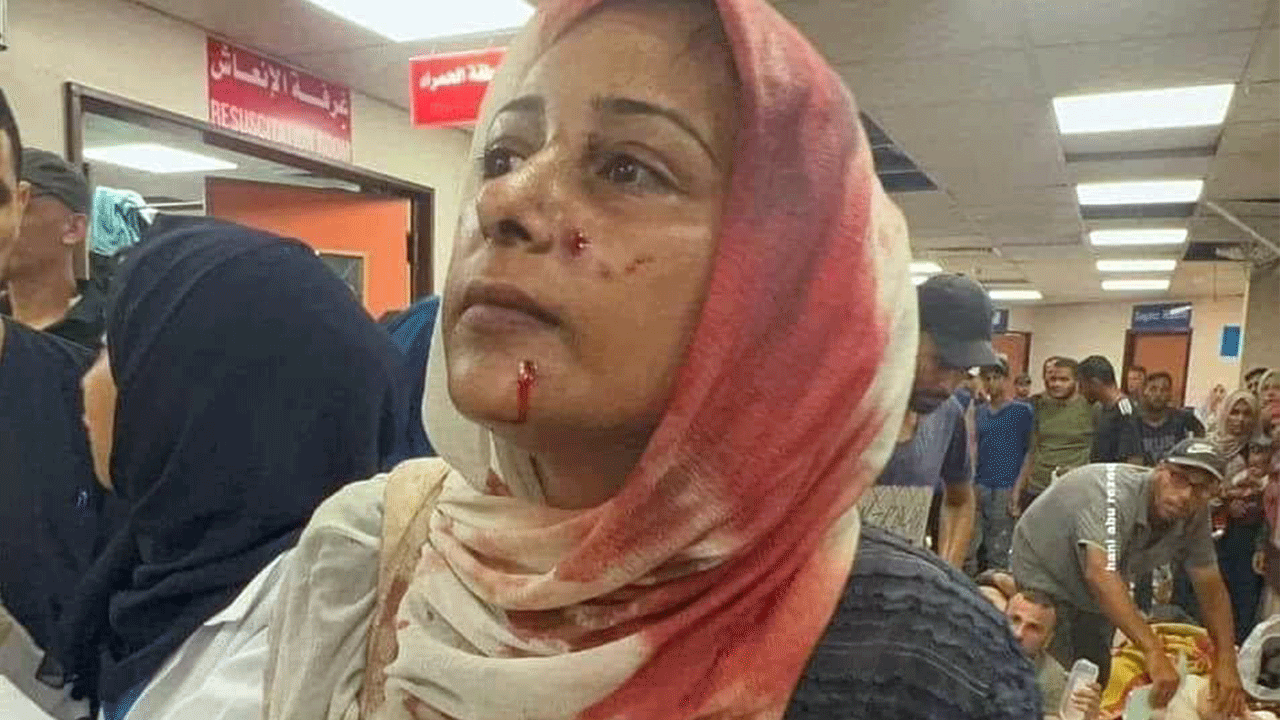 Filistinli annenin yürek burkan isyanı! “Müslümanlar başımdaki kanlı örtüm kadar fayda vermedi bize’