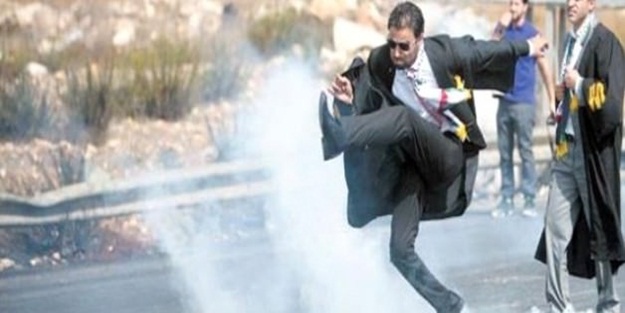 Filistinli avukatın isyanı fenomen oldu