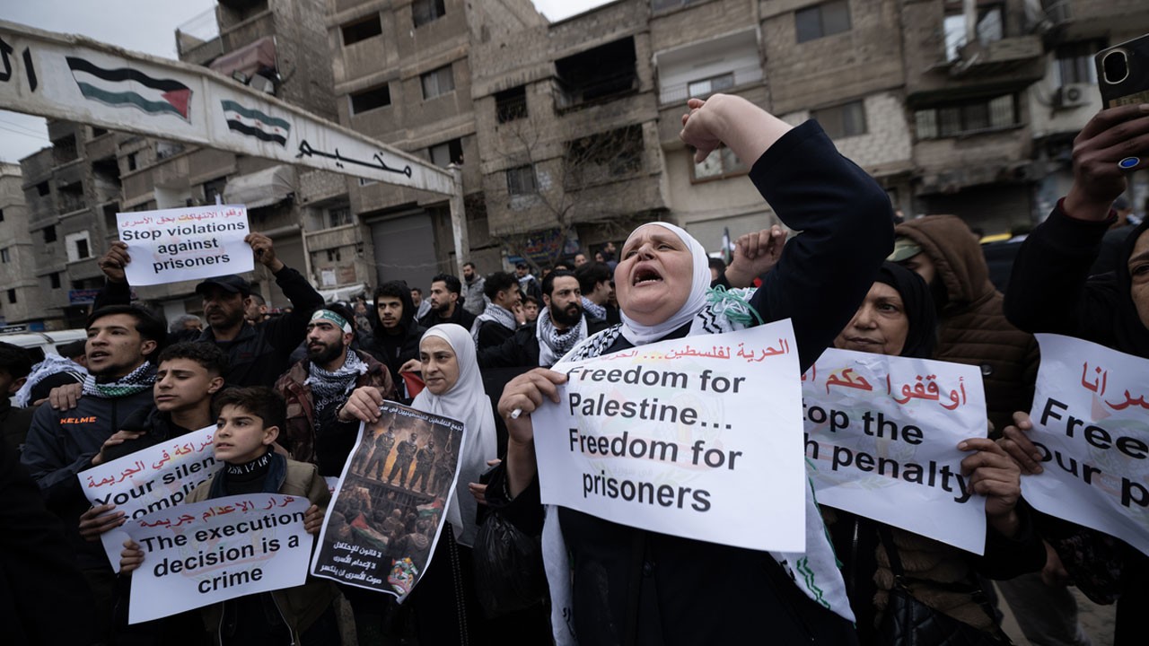 Filistinli esirler için dünyaya çağrı! Gazze’de kadınlardan idam yasasına tepki