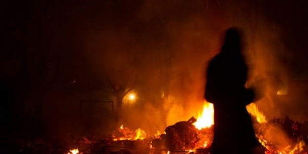 Filistinli gençler Yusuf makamını yaktı