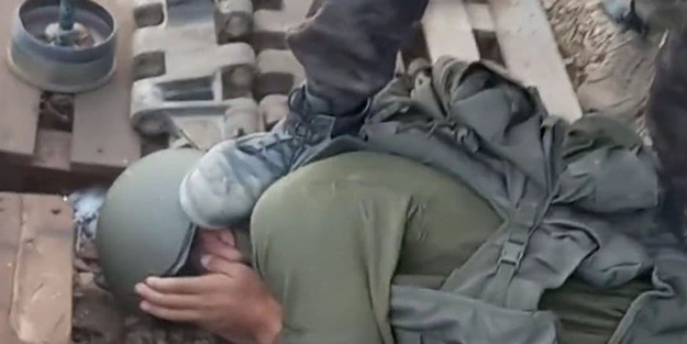 Filistinli hackerlar, esir alınların görüntülerini panoları yansıttılar