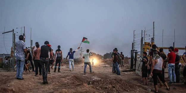 Filistinliler İsrail'e karşı sokağa indi