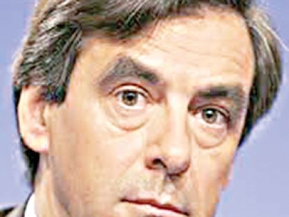 Fillon, Sarkozy’ye bayrak açtı