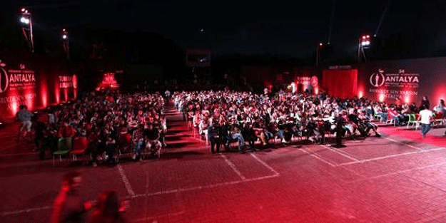 Film festivalinde 'gerilla' skandalı