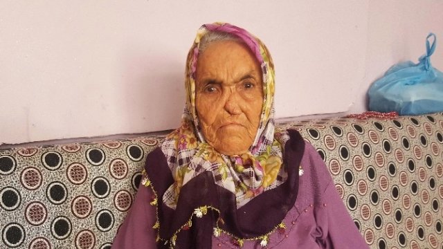 Film gibi: Nüfus Müdürlüğüne gidince şok oldu!