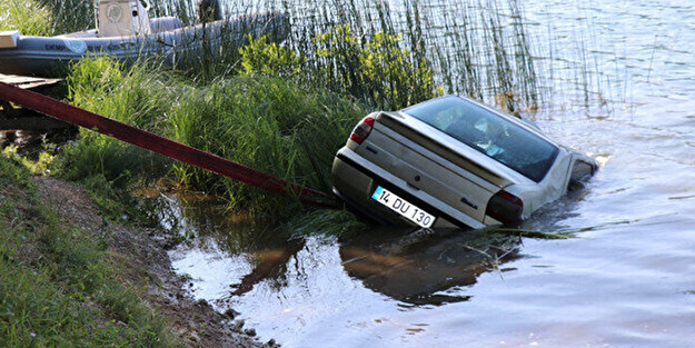 Film gibi olay! Fotğraf çekmek i̇sterken şoku yaşadı