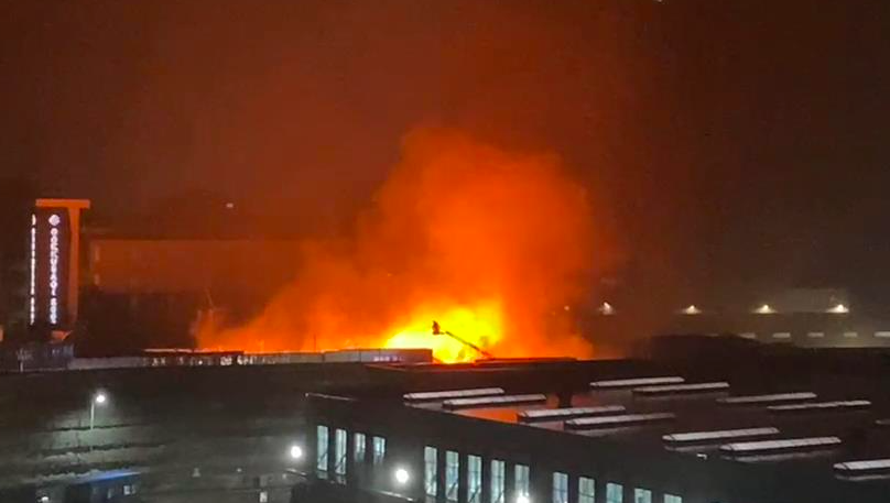 Film platosunda korkutan yangın!