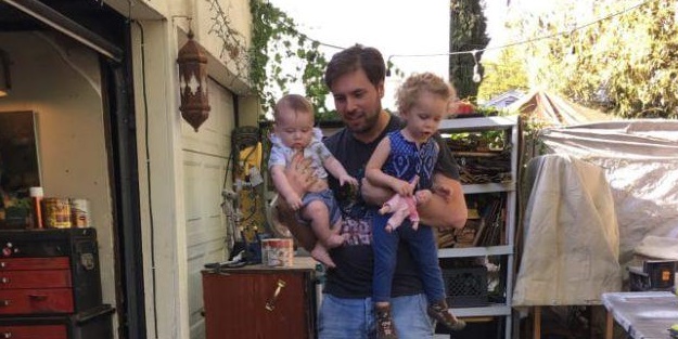 Filmden esinlenen baba bakın çocukları için ne yaptı!