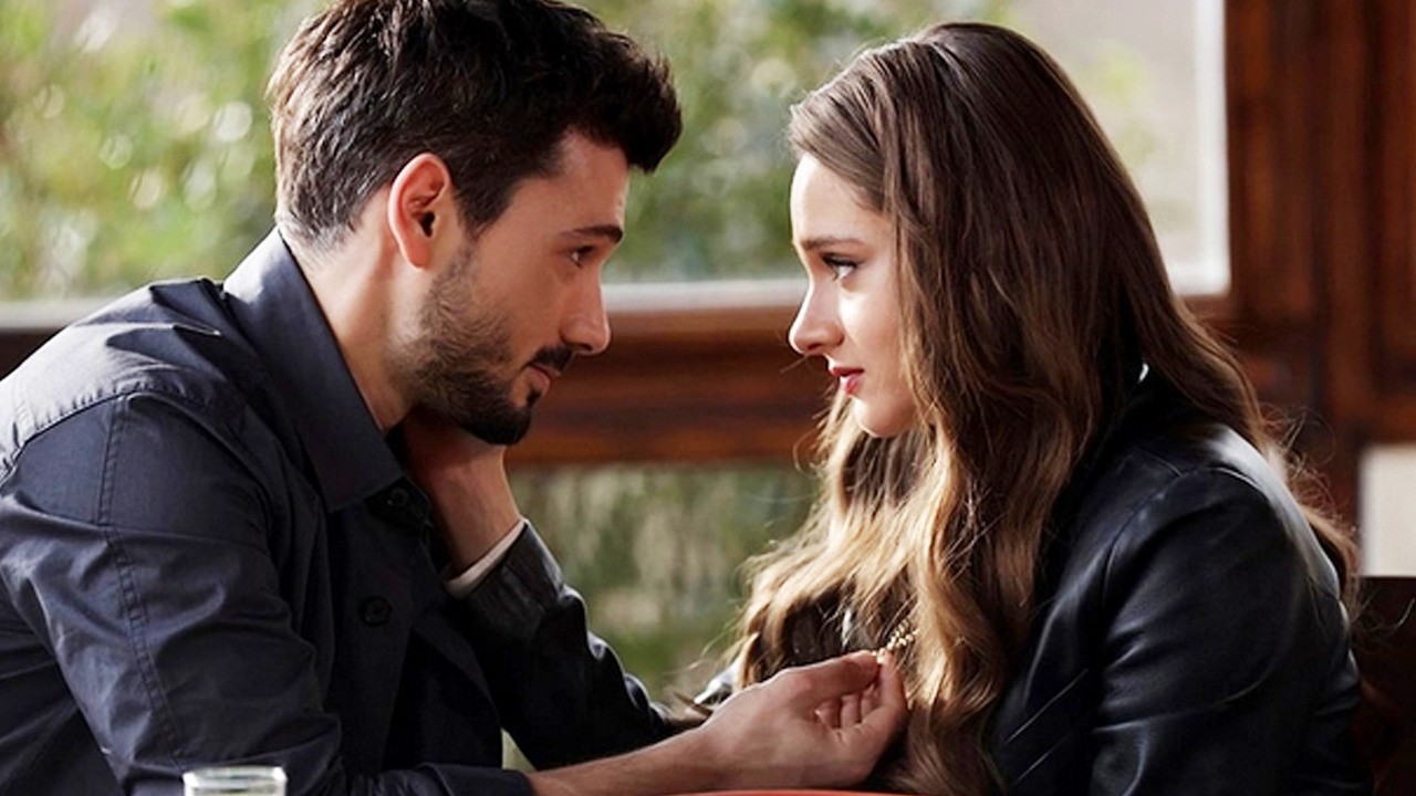 Final bekleniyordu! Açık açık 'Aile' yi hedef alan ünlü NOW: Dizisi yeni sezon onayı aldı