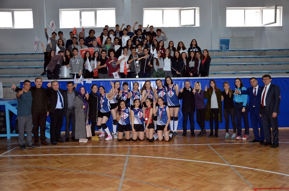 Final Şampiyon Oldu 