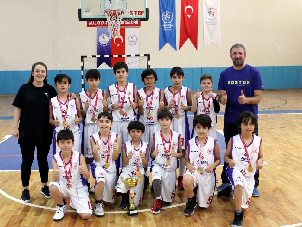 Finalli öğrenciler baskette İl birincisi oldu 