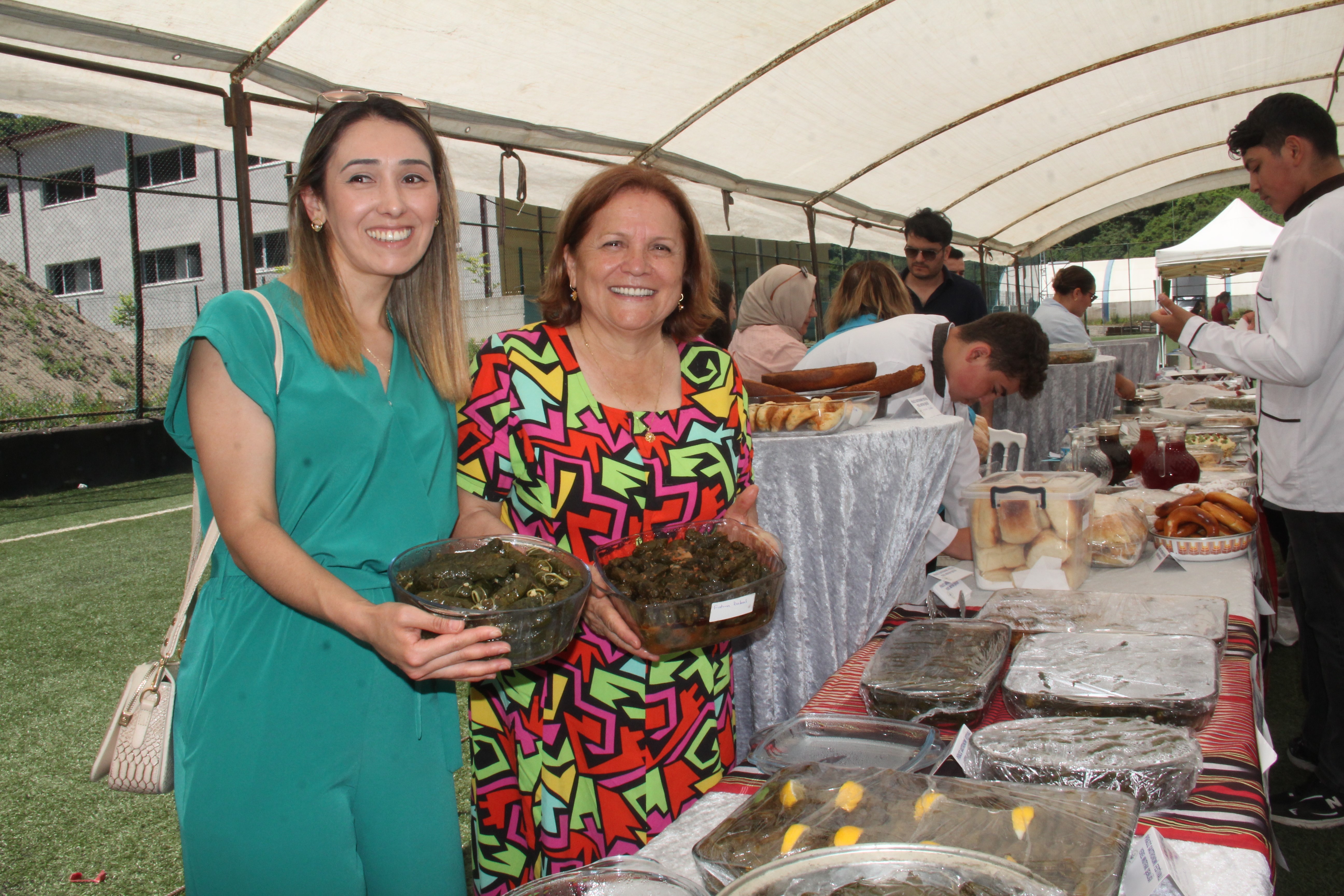 Fındıktan daha ne yapılabilir demeyin! Bakın yaprağından ne yaptılar