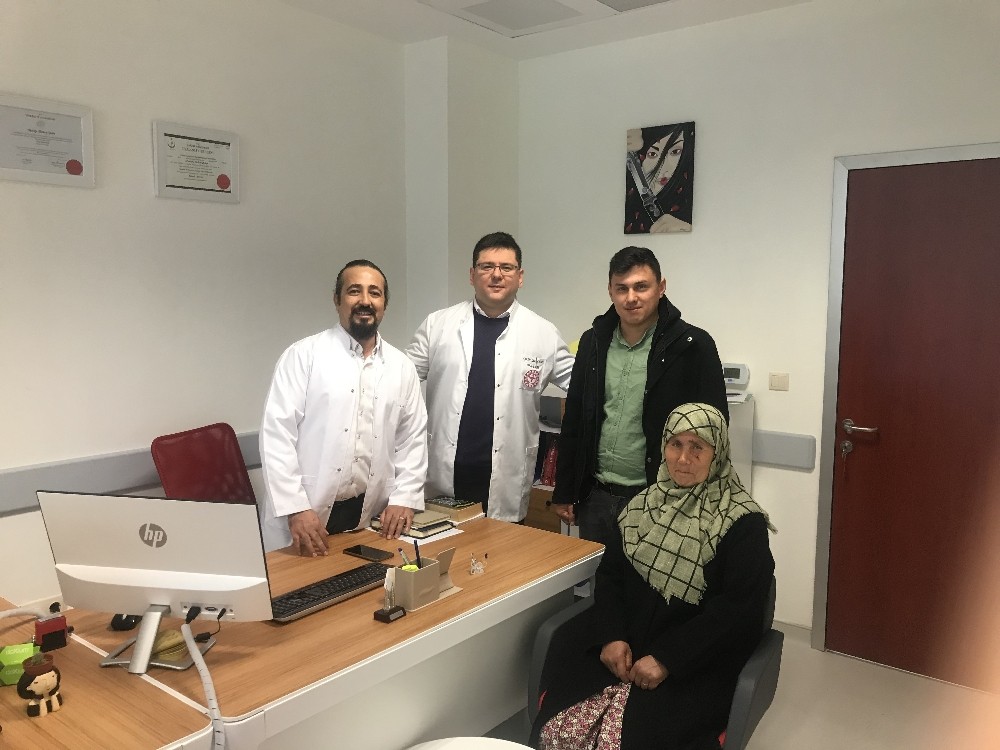 Finike’de ilk kez anne ve oğla Laparoskopik Apendektomi yapıldı 