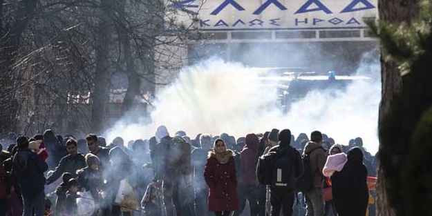 Finlandiya'dan Yunanistan'a mülteci eleştirisi