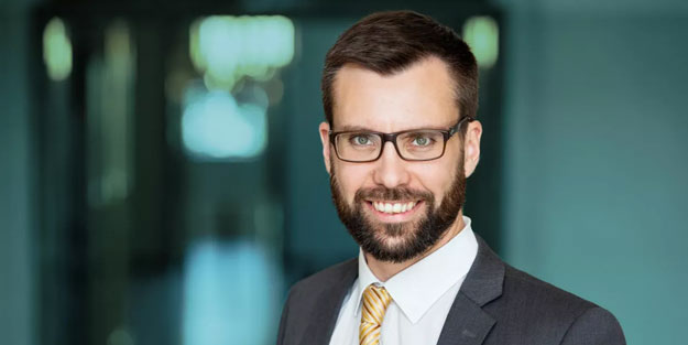 Finlandiyalı vekilden terör seviciliği