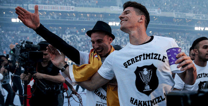 Fiorentina Başkanı: Gomez'le ilgili polemik başlatmak istemiyorum