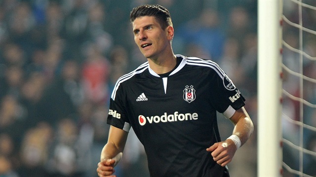 Gomez Fiorentina'ya rest çekti