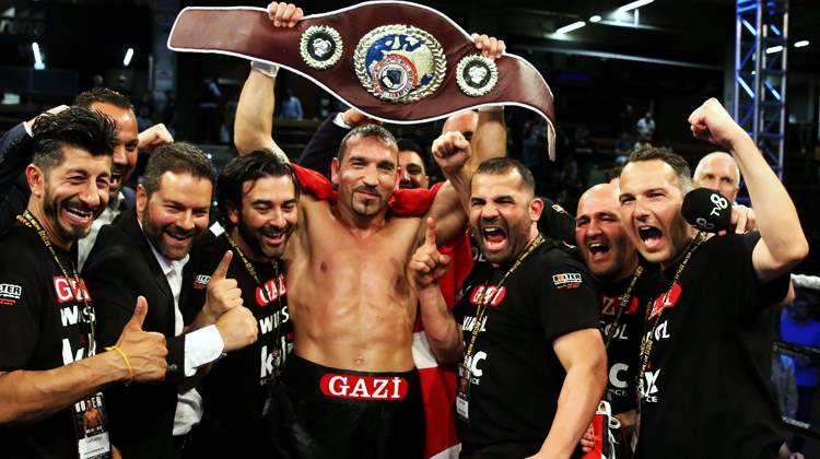 Fırat Arslan'a rakip dayanmıyor